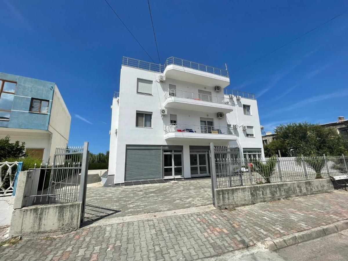 Orikum Apartments Екстериор снимка